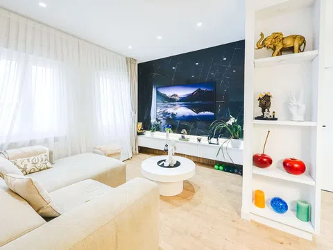 Flat in calle de Francisco Silvela - Photo 1