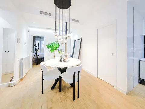 Flat in calle de Francisco Silvela - Photo 9