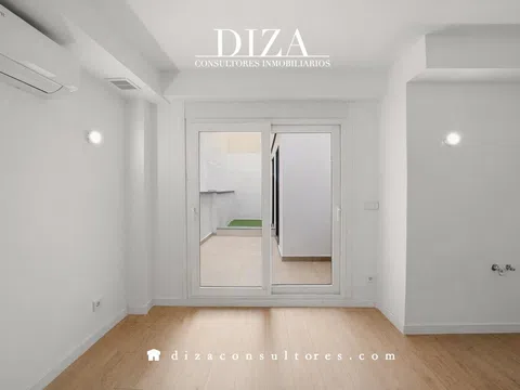 Flat in calle de Abel - Photo 8