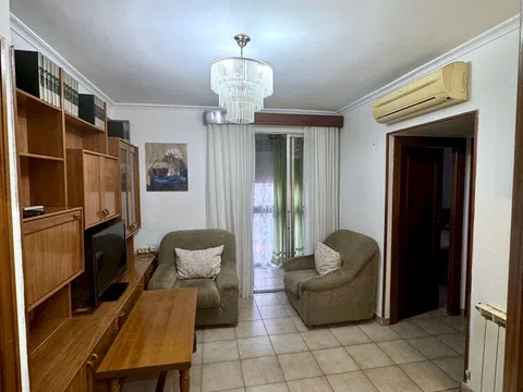 Flat in calle Helena de Troya