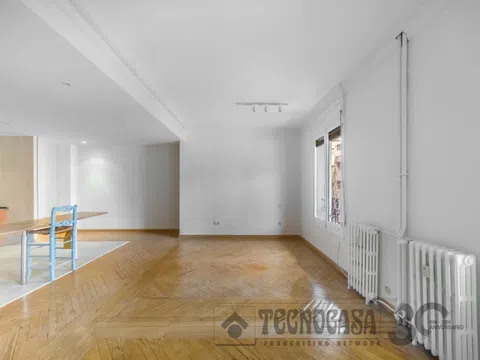 Flat in calle de Santa Engracia - Photo 8