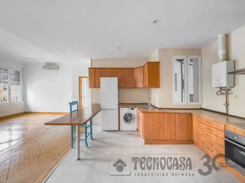 Flat in calle de Santa Engracia - Photo 10