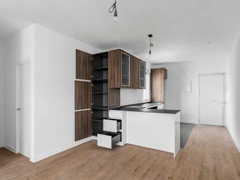 Flat in calle de Guillermo de Osma - Photo 3