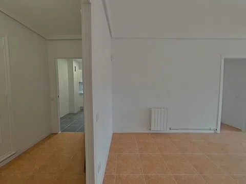 Flat in calle Besolla - Photo 15
