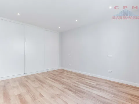 Duplex - Photo 11