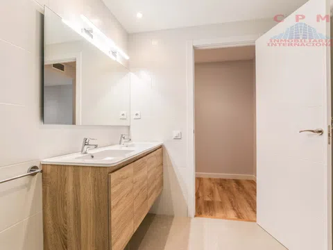 Duplex - Photo 13