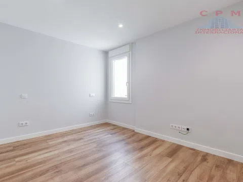 Duplex - Photo 15