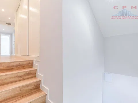 Duplex - Photo 9