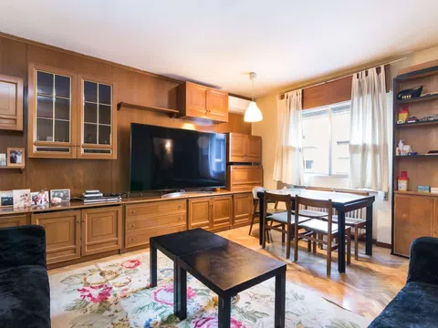 Flat in calle de Recaredo - Photo 1