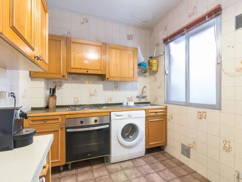 Flat in calle de Recaredo - Photo 11