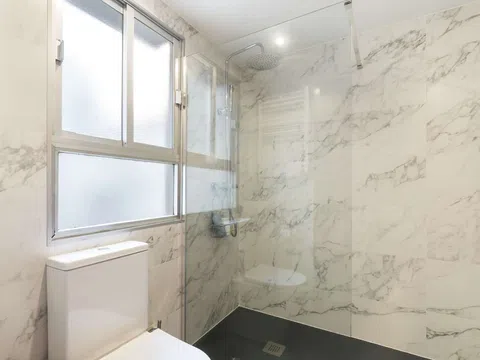 Flat in calle de Recaredo - Photo 15