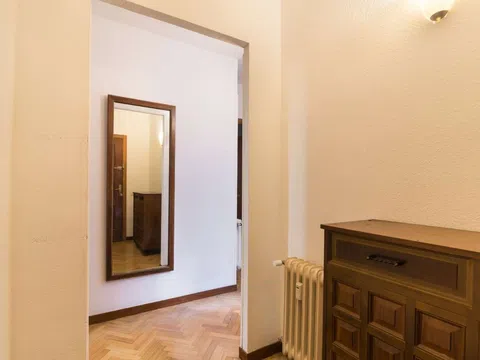 Flat in calle de Recaredo - Photo 7