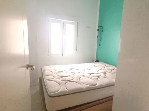 Flat in calle de Gumersindo Azcárate - Photo 8