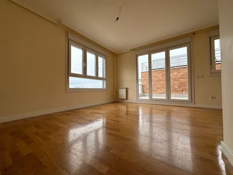 Duplex in calle de María de las Mercedes de Borbón, 232 -236 - Photo 3