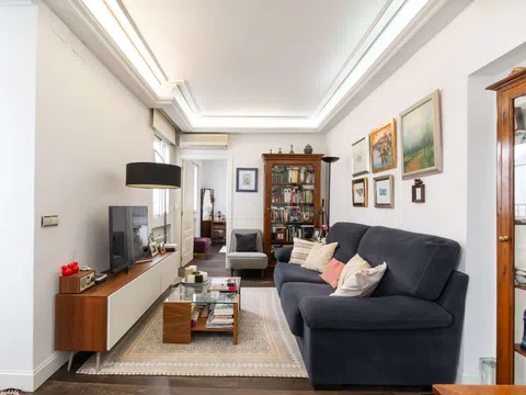 Flat in calle de Gutenberg - Photo 4