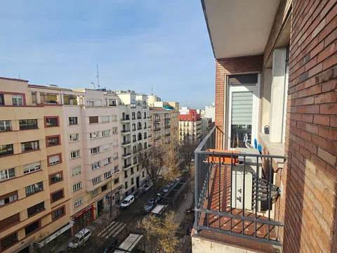 Flat in calle de Ibiza - Photo 6