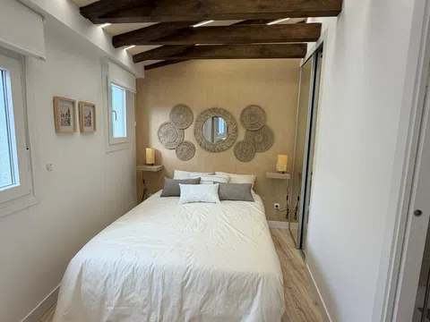 Flat in calle del Águila - Photo 2