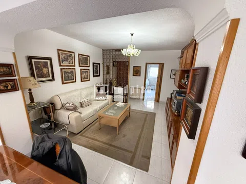 Flat in calle Sopetrán - Photo 5