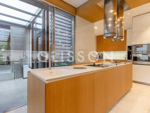 Duplex - Photo 17