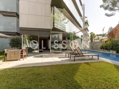 Duplex - Photo 3