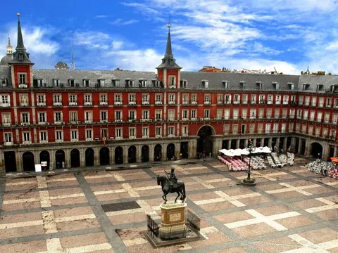 Flat in plaza de Isabel II no number - Photo 12