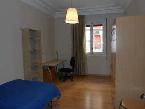 Flat in plaza de Isabel II no number - Photo 6