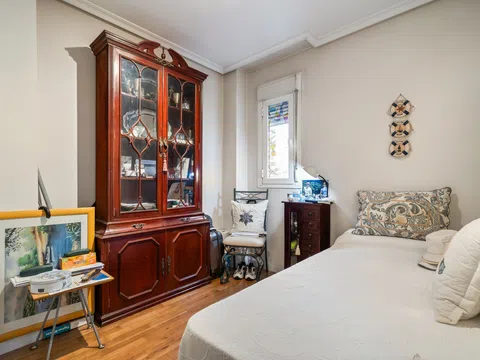 Flat in calle de Augusto Figueroa - Photo 20