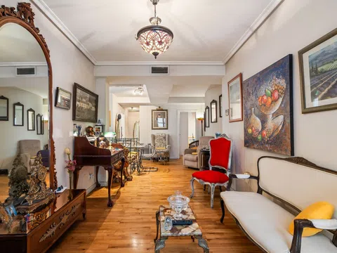 Flat in calle de Augusto Figueroa - Photo 4