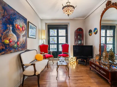 Flat in calle de Augusto Figueroa - Photo 8