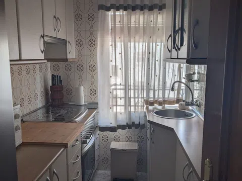 Flat - Photo 1