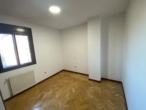 Flat in calle de San Marino - Photo 12
