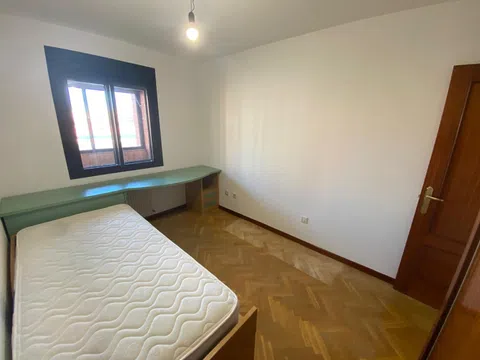 Flat in calle de San Marino - Photo 13