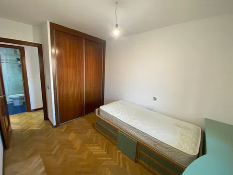 Flat in calle de San Marino - Photo 14