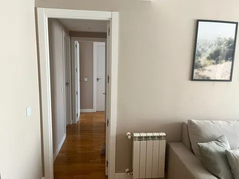 Flat in calle del Monasterio de Montesclaros - Photo 15