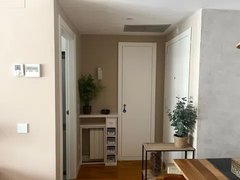 Flat in calle del Monasterio de Montesclaros - Photo 3