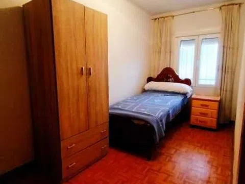 Flat in calle Martell - Photo 7