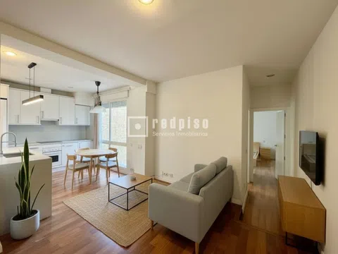 Flat in calle de Bravo Murillo - Photo 4
