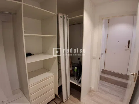Flat in calle de las Islas Aleutianas - Photo 3