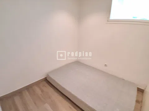 Flat in calle de las Islas Aleutianas - Photo 7