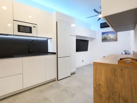 Flat in calle de Ercilla - Photo 2