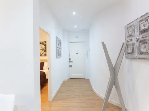 Flat in calle de Rodrigo de Guevara - Photo 20