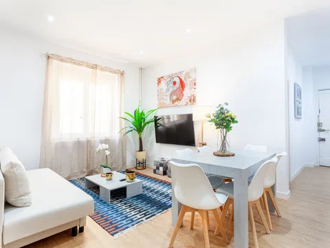 Flat in calle de Rodrigo de Guevara - Photo 5