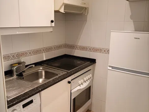 Flat in calle de Eloy Gonzalo - Photo 5