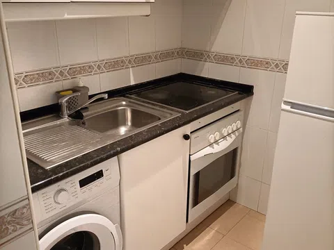 Flat in calle de Eloy Gonzalo - Photo 9