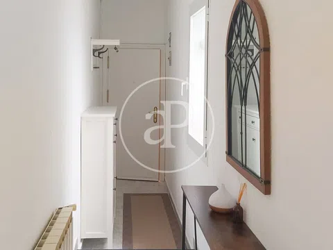 Flat in calle de San Isidoro de Sevilla, 4 - Photo 3