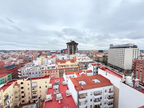 Flat in Av America - Photo 1