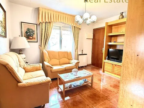 Flat in calle de Pedreña - Photo 2