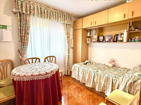 Flat in calle de Pedreña - Photo 17