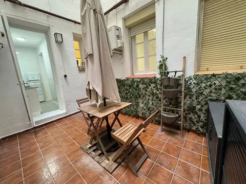 Flat in calle de Cristóbal Bordiú - Photo 11