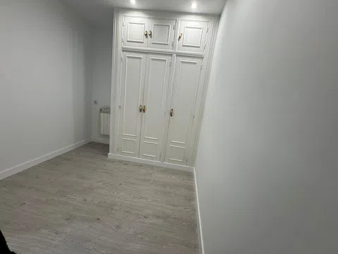 Flat in calle de Cristóbal Bordiú - Photo 12